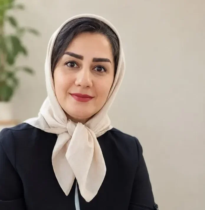 تصویر مدرس الهام نظری